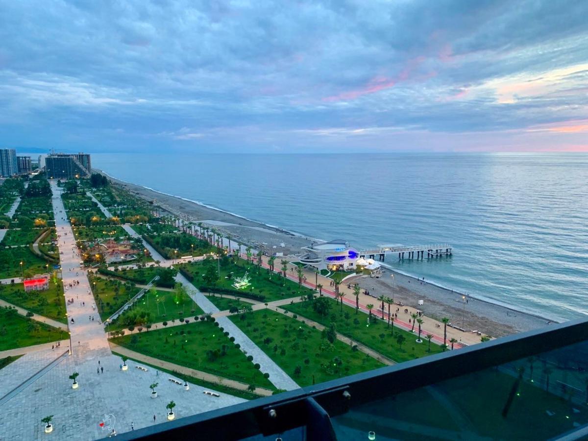 Sunshine Apartments Orbi Beach Tower Μπατούμι Εξωτερικό φωτογραφία